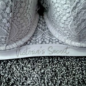 Victoria secret bra Demi